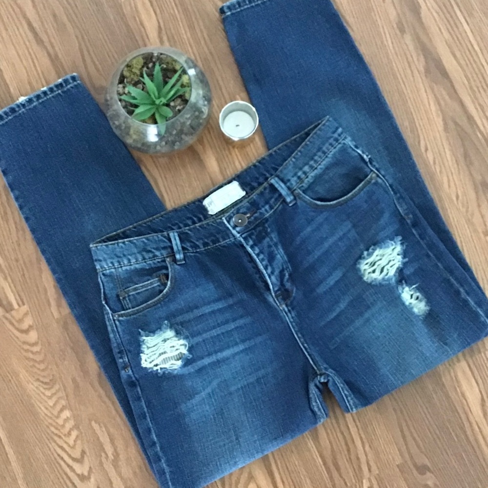 Free People Distressed Boyfriend Jeans Sz 26